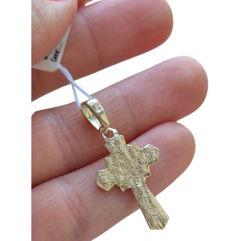 Srebrny krzyżyk pozłacany 925 z krucyfiksem – zawieszka