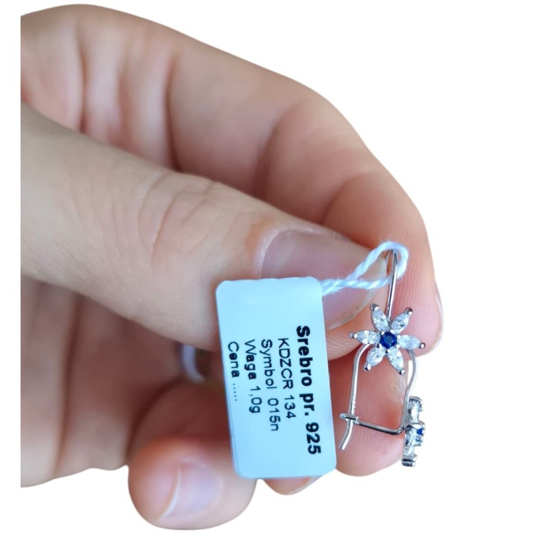 Srebrne kolczyki dla dziewczynki wiszące kwiatki granatowe srebro