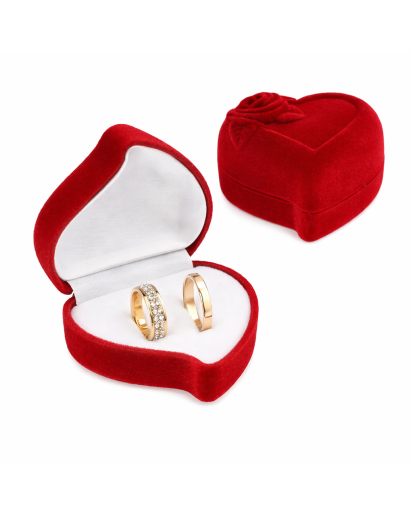 PUDEŁKO WELUROWE NA OBRĄCZKI CZERWONE SERCE