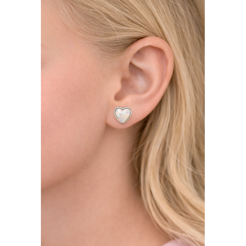 Srebrne kolczyki damskie serduszka z białym opalem – wkrętki, próba 925