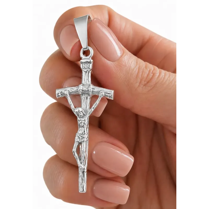 Srebrny krzyżyk męski 925 z Panem Jezusem – klasyczny, papieski.